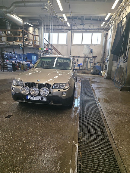 BMW X3 5 of 8