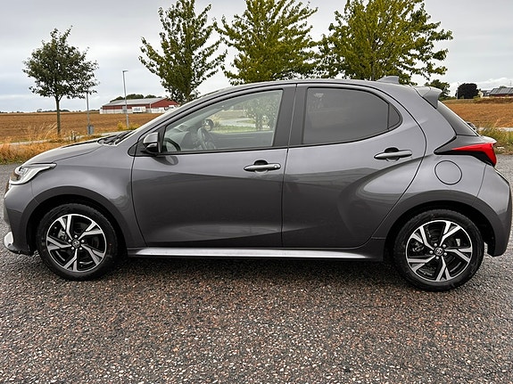 Toyota Yaris 10 of 14
