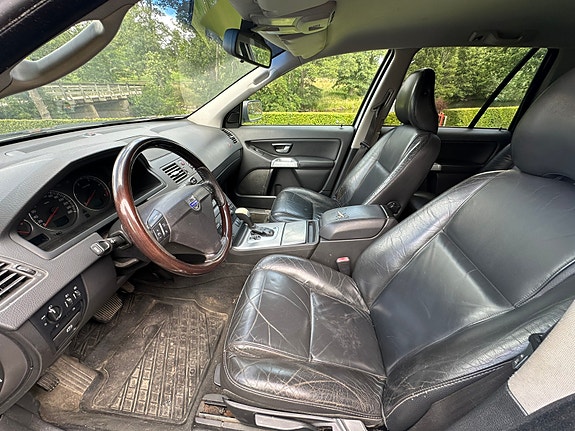 Volvo XC90 4 of 7