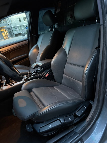BMW 320i 8 of 10