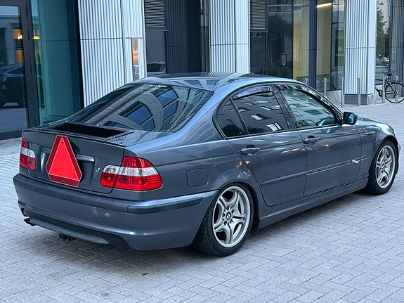 BMW 320i 6 of 10