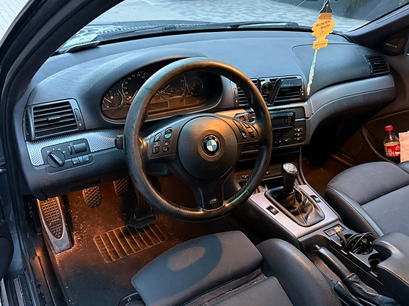 BMW 320i 7 of 10