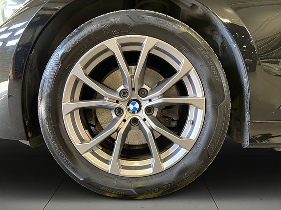 BMW 320d 14 of 21