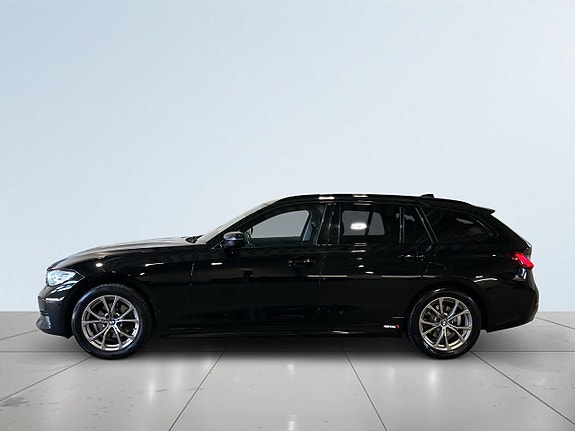 BMW 320d 3 of 21
