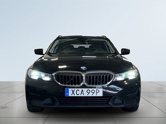 BMW 320d 2 of 21