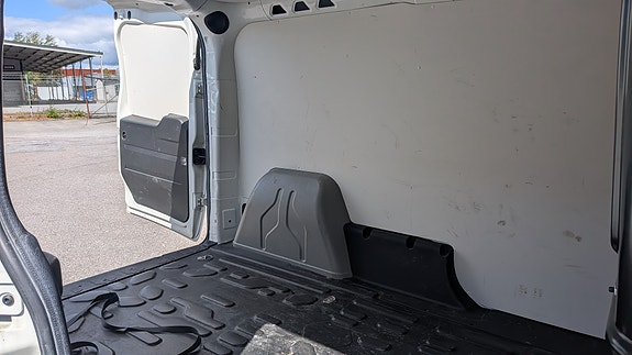 Opel Combo 11 of 26