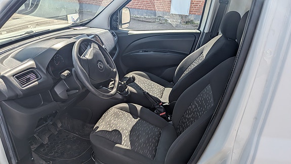 Opel Combo 19 of 26