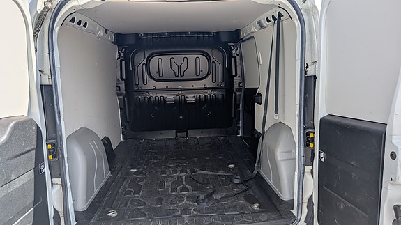 Opel Combo 9 of 26