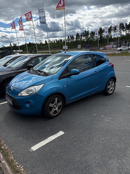 Ford Ka 2 of 4