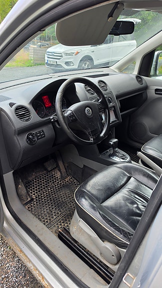 Volkswagen Caddy 2 of 6