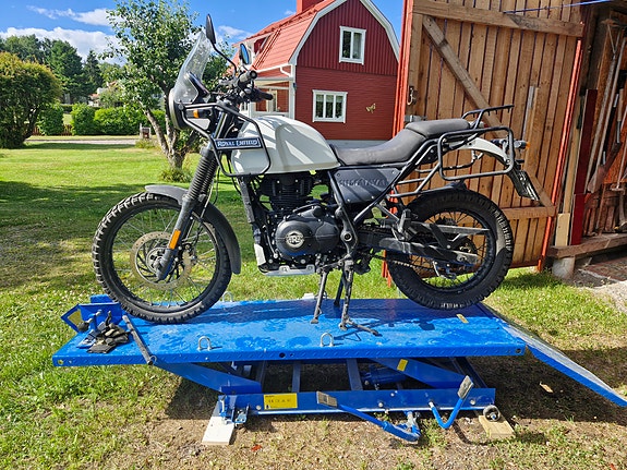 Royal Enfield HIMALAYAN 3 of 4