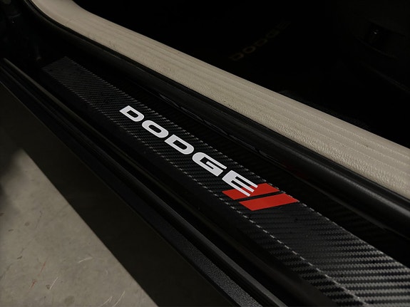 Dodge Charger 8 of 23