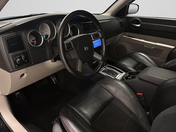 Dodge Charger 9 of 23