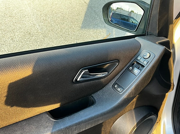 Mercedes-Benz A160 5 of 5