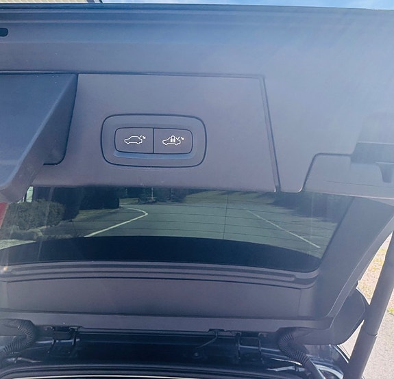 Volvo V90 Cross Country 9 of 18