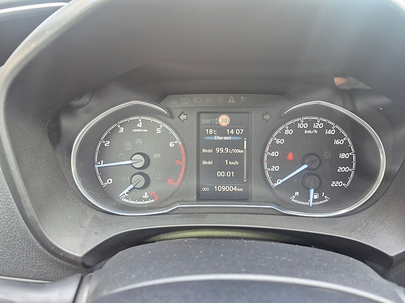 Toyota Yaris 4 of 11