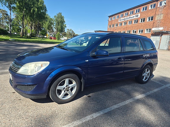 Opel Astra 3 of 5