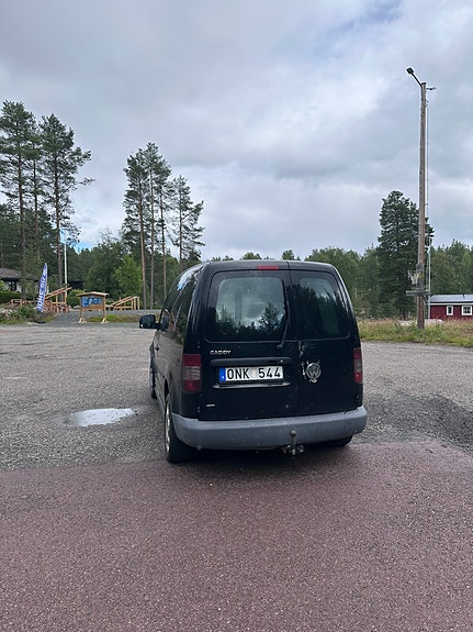 Volkswagen Caddy 2 of 3