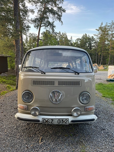 Volkswagen T2 3 of 3
