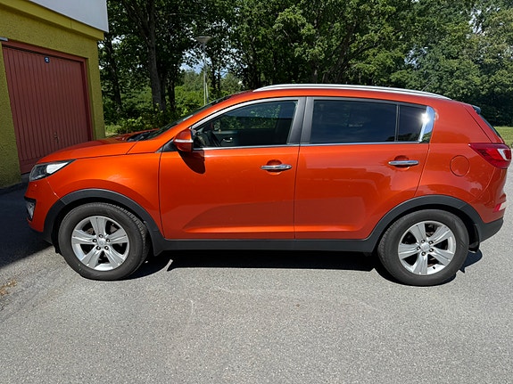 Kia Sportage 2 of 5