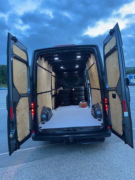 Volkswagen Crafter 35 3 of 5