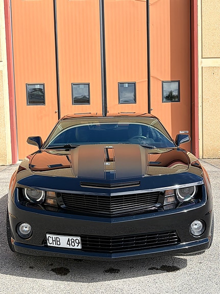 Chevrolet Camaro SS 3 of 19