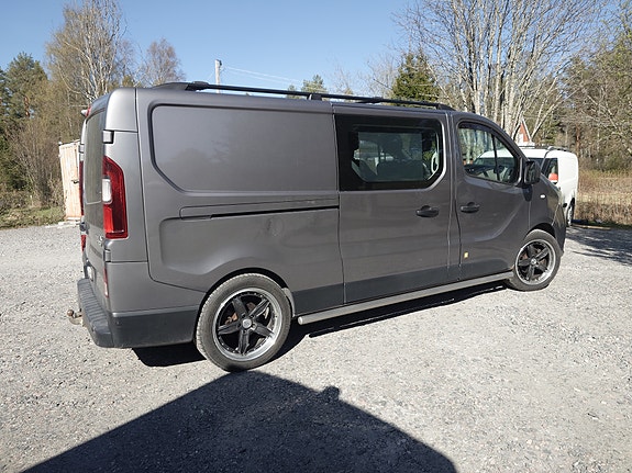 Renault Trafic 3 of 8