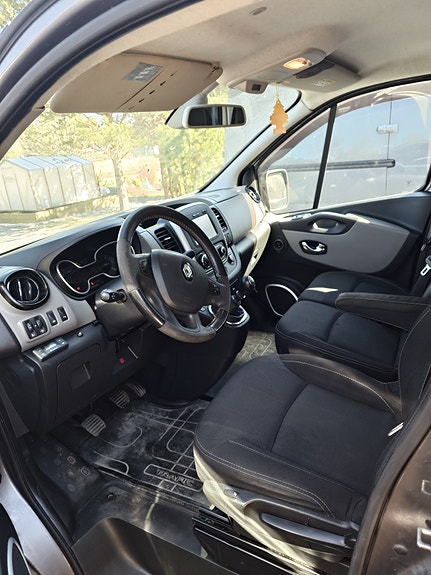 Renault Trafic 5 of 8