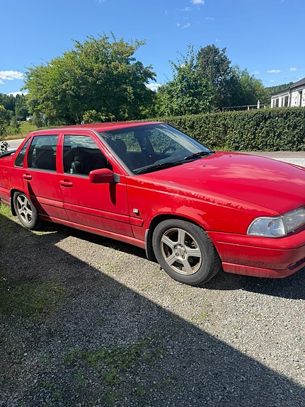 Volvo S70 3 of 5