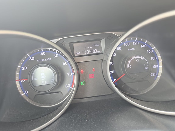 Hyundai ix35 10 of 22