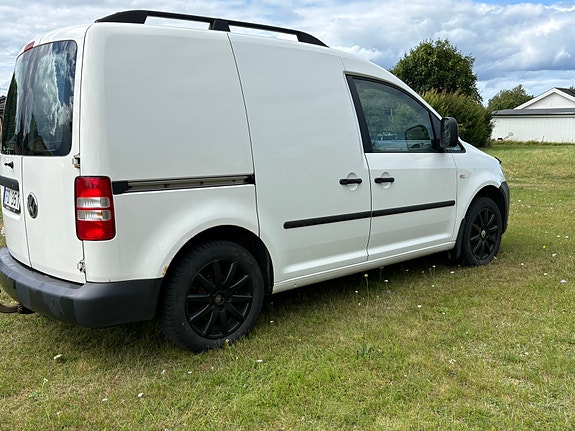 Volkswagen Caddy 4 of 5