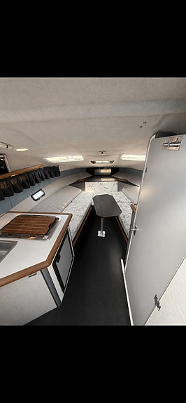 Bayliner 2455  + nyare kapell + dubbeaxlad trailer 3 of 11