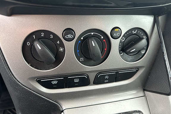 Ford Focus 21 of 23