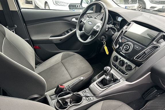 Ford Focus 14 of 23
