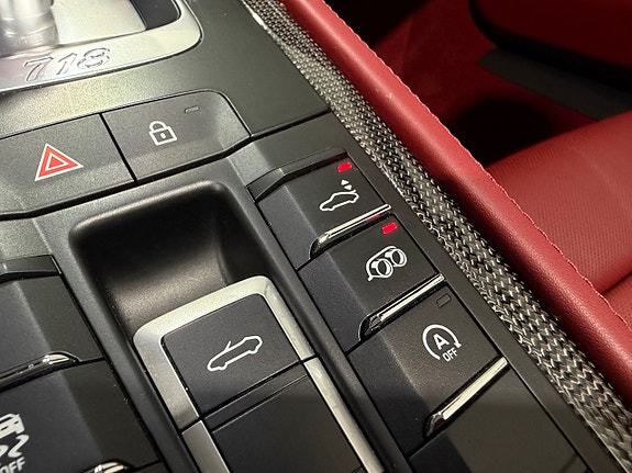 Porsche 718 Boxster 18 of 24