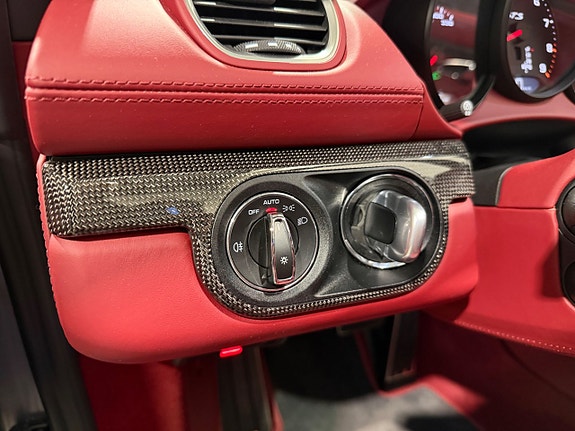Porsche 718 Boxster 21 of 24