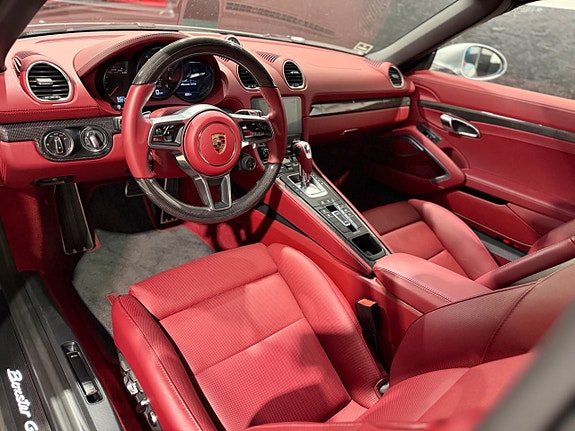 Porsche 718 Boxster 10 of 24