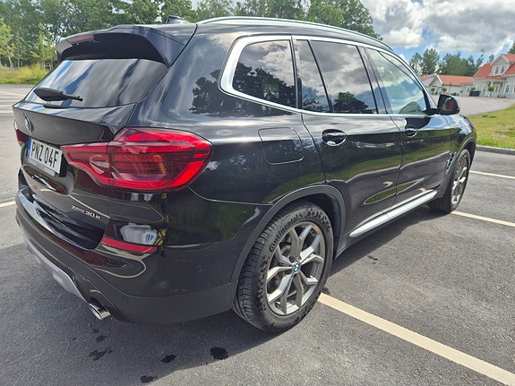 BMW X3 4 of 5
