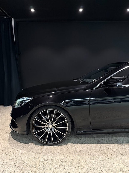 Mercedes-Benz E250 5 of 5