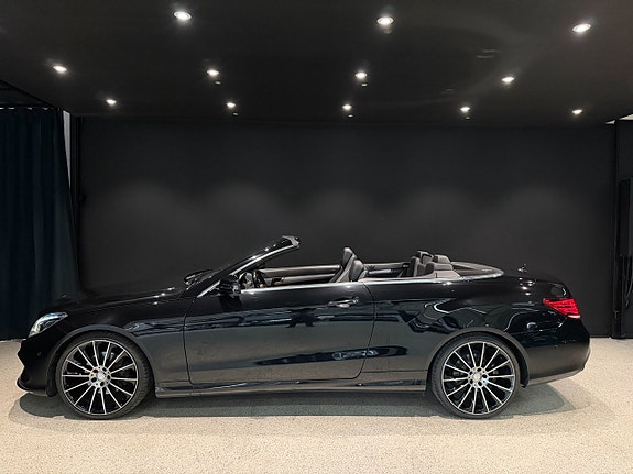 Mercedes-Benz E250 3 of 5