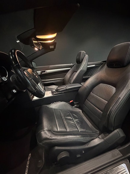 Mercedes-Benz E250 11 of 18