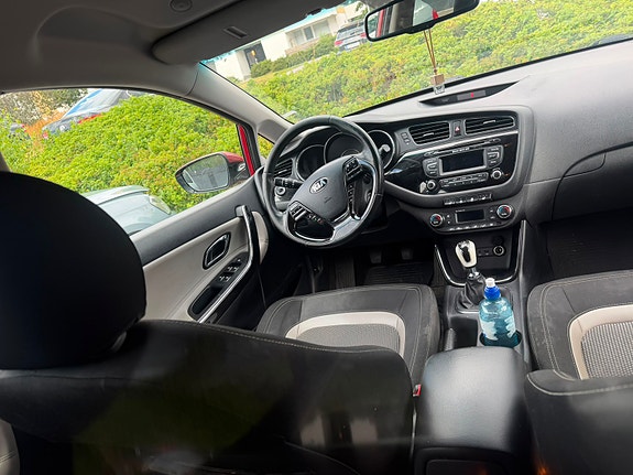Kia Ceed 4 of 5