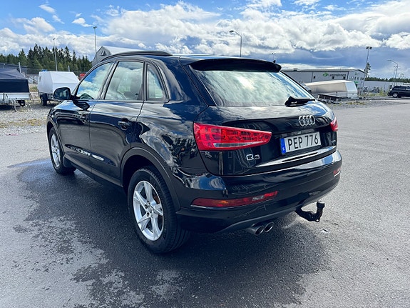 Audi Q3 3 of 27