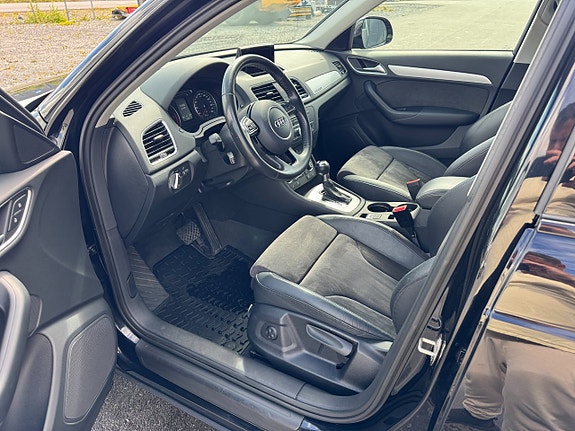 Audi Q3 9 of 27