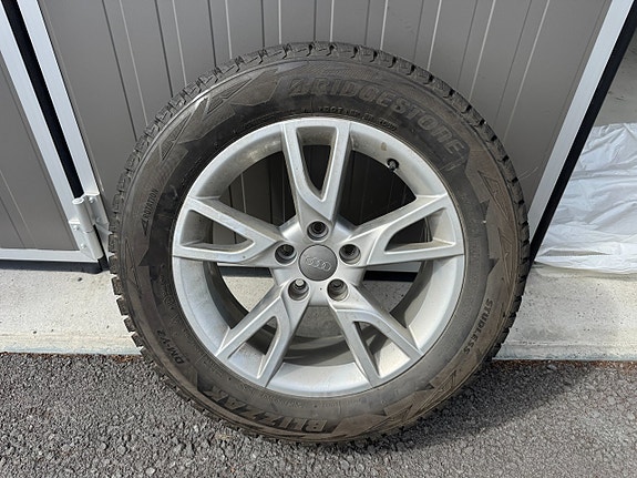Audi Q3 24 of 27