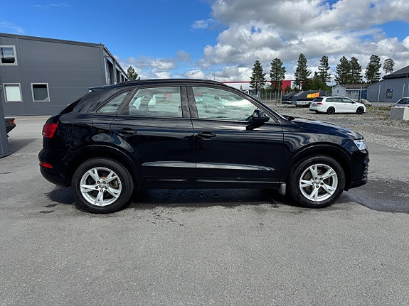 Audi Q3 6 of 27