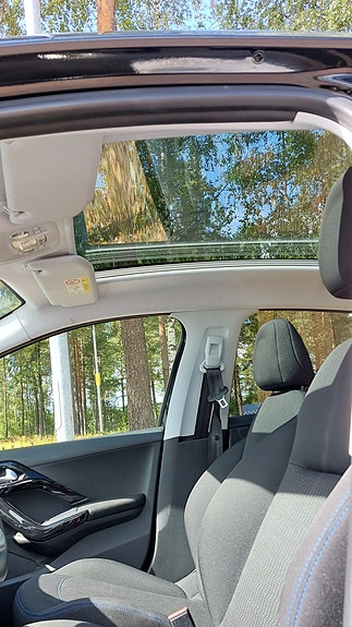 Peugeot 208 10 of 10
