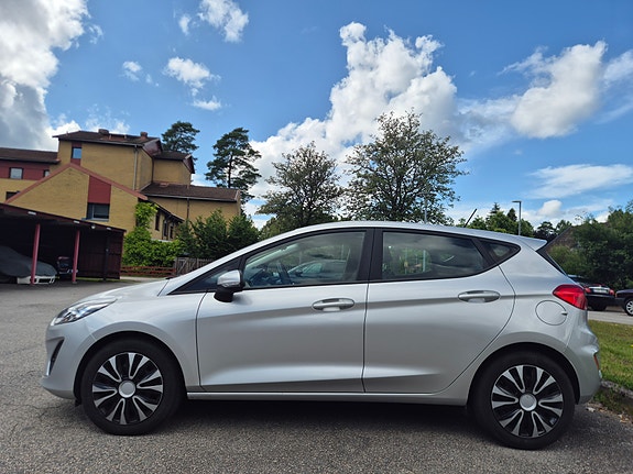 Ford Fiesta 5 of 5