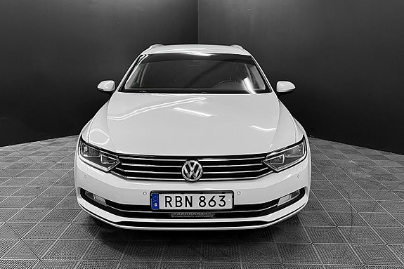 Volkswagen Passat 4 of 5