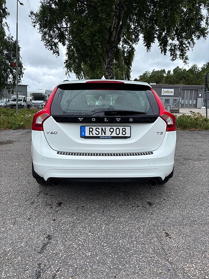 Volvo V60 5 of 5